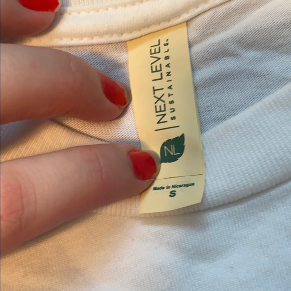 Graphic tee - Picture 3 of 3